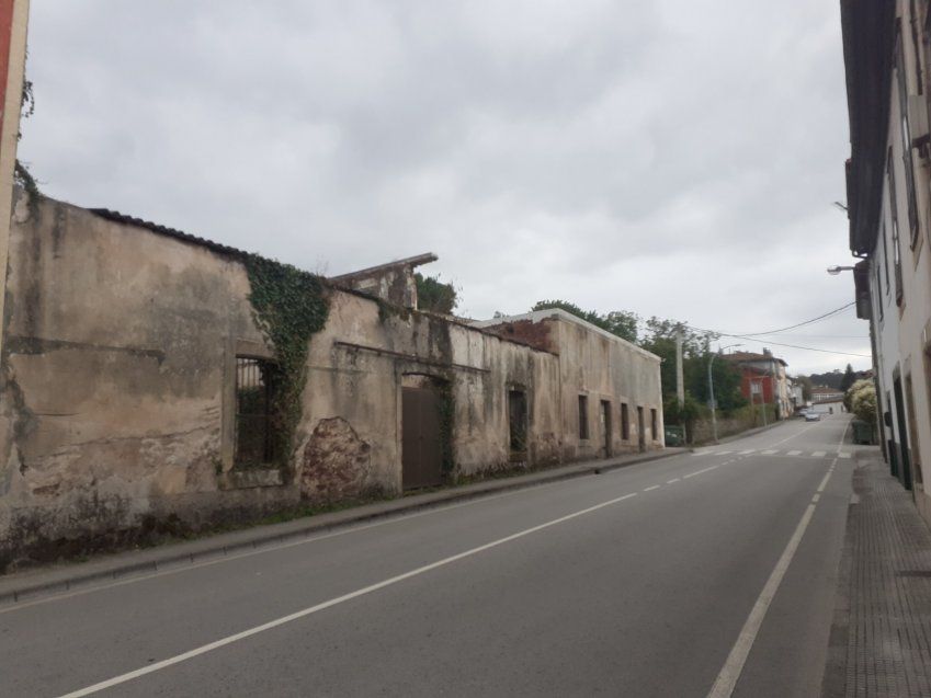 Casona de piedra para rehabilitar en Amandi   VILLAVICIOSA  (REAB