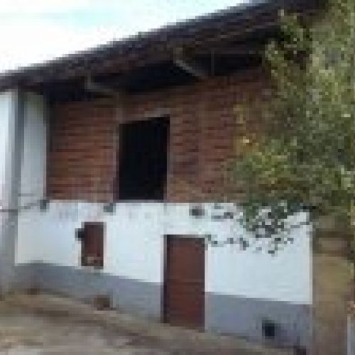 Casa de piedra para rehabilitar con Cuadra y Tenada en CABRANES (REAB