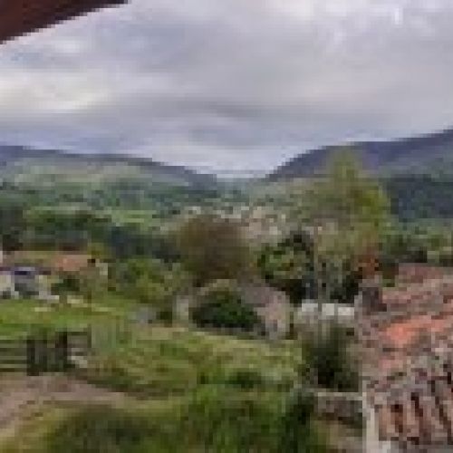 Casa de piedra para rehabilitar en PILOÑA  (REAB