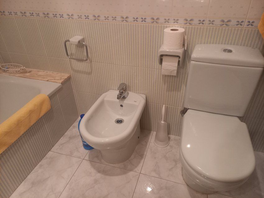 Piso de 3 dormitorios y 2 baños en VILLAVICIOSA (PIS