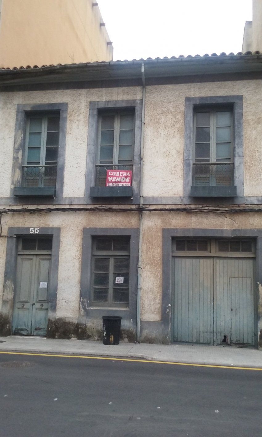 Edificio en el casco urbano de Villaviciosa  (LOC