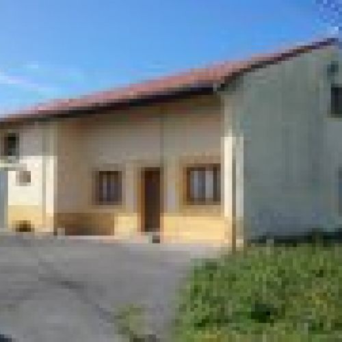 Casa de piedra independiente en TAZONES VILLAVICIOSA (REAB