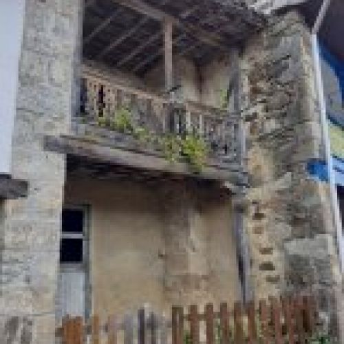 Casa de piedra para rehabilitar en CABRANES  (REAB