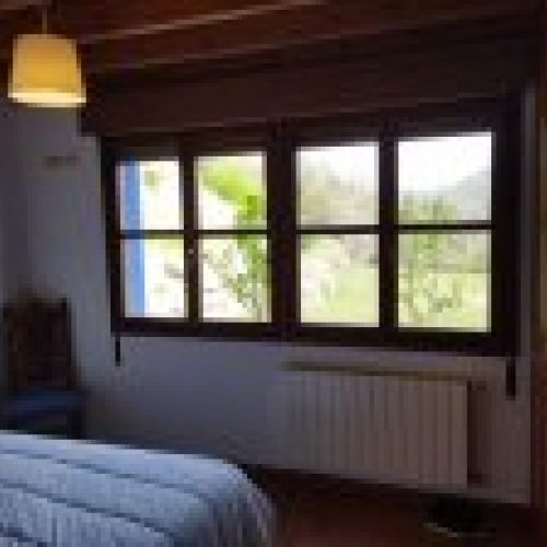 Casa independiente en CANGAS DE ONÍS