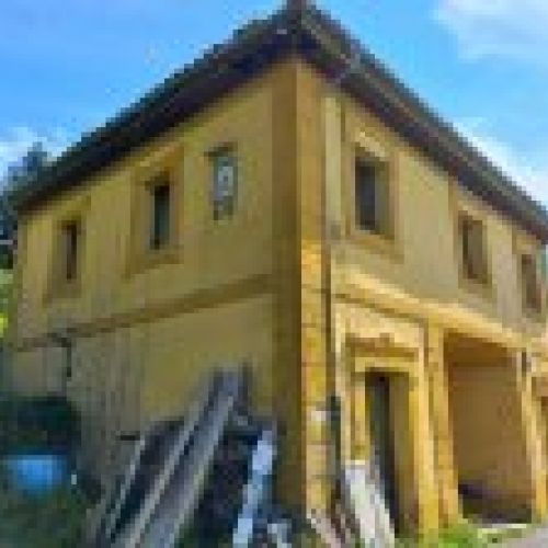 Casa de piedra independiente para reformar en CABRANES  (REAB