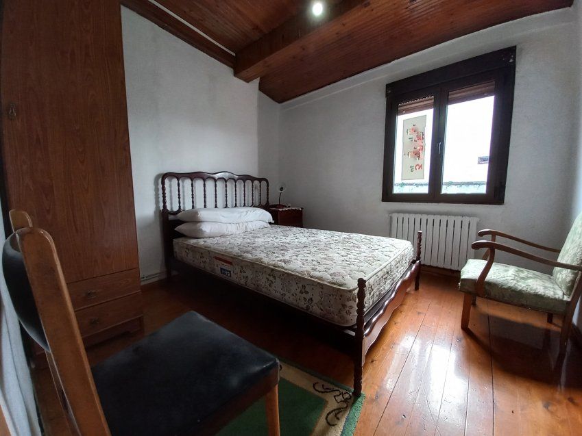 Casa de piedra en Torazo   CABRANES  (CAS