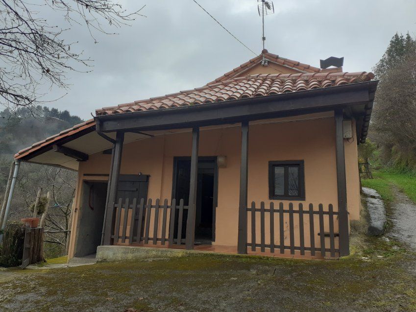 Casa de piedra independiente en PILOÑA  (CAS