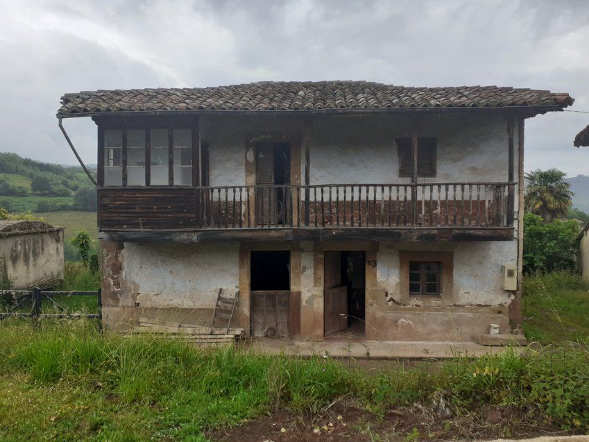 Casa de piedra para rehabilitar en VILLAVICIOSA  (REAB