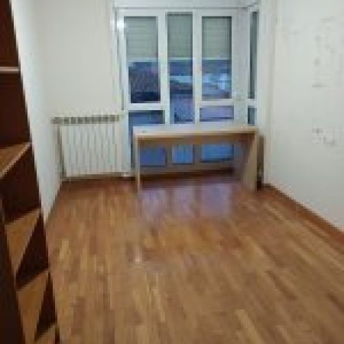 Alquiler de Piso de 4 dormitorios en VILLAVICIOSA  (ALQ