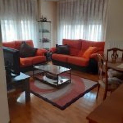 Piso de 3 dormitorios en VILLAVICIOSA  (PIS