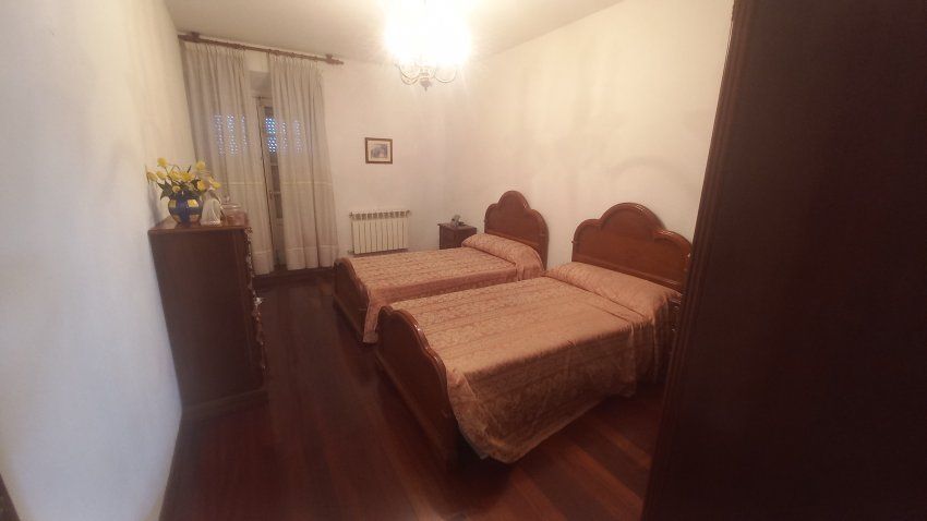 Casa de piedra a 1km