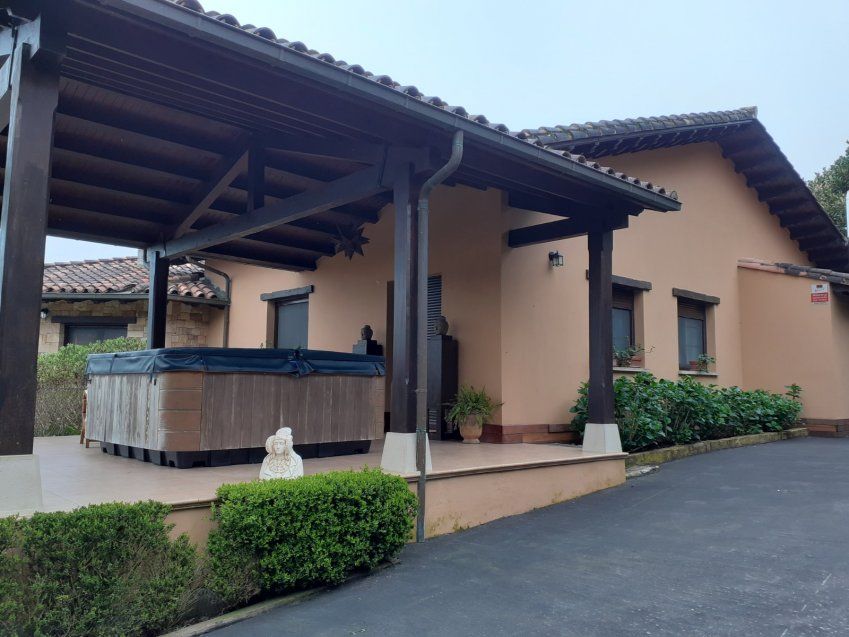 Casa independiente en planta en zona El Puntal - VILLAVICIOSA (CAS.0253)