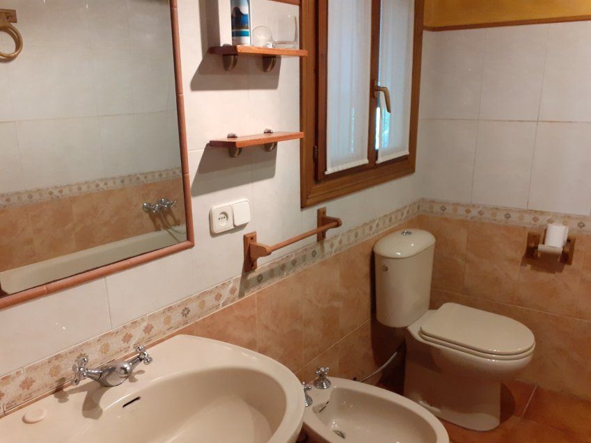Casa de piedra rehabilitada en Amandi (VILLAVICIOSA)  (CAS