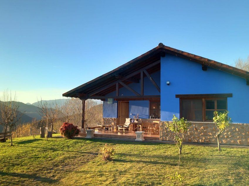 Casa independiente en CANGAS DE ONÍS