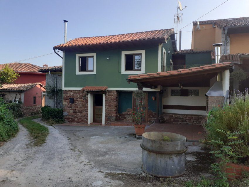 Casa de piedra rehabilitada en Amandi (VILLAVICIOSA)  (CAS