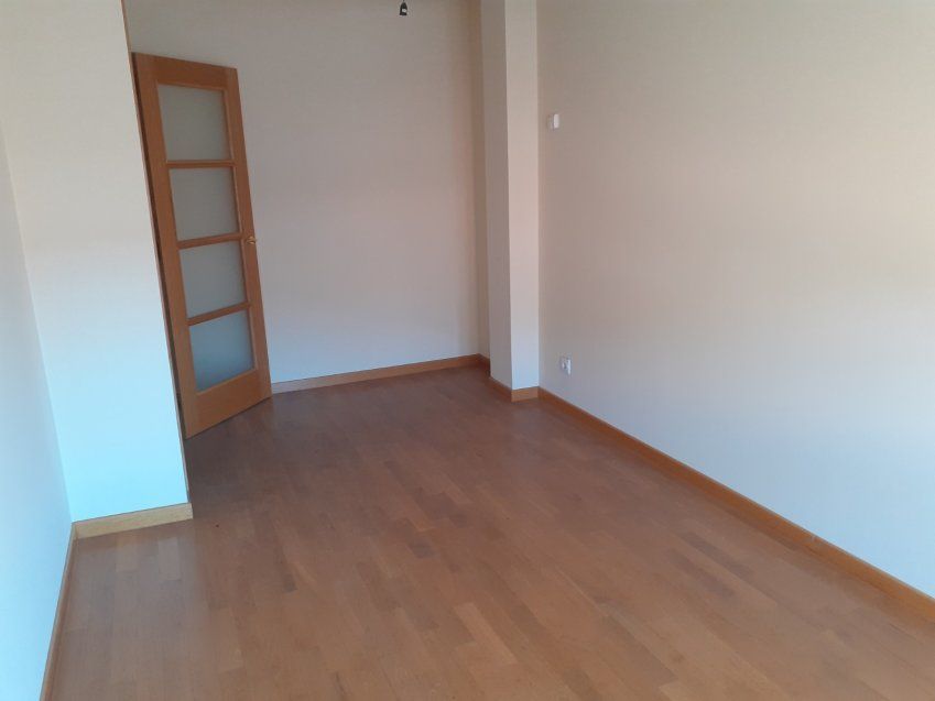 Apartamento de 1 dormitorio en el centro de VILLAVICIOSA  (PIS