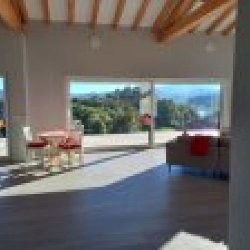 Casa independiente de nueva construcción en Zona El Puntal  (CAS