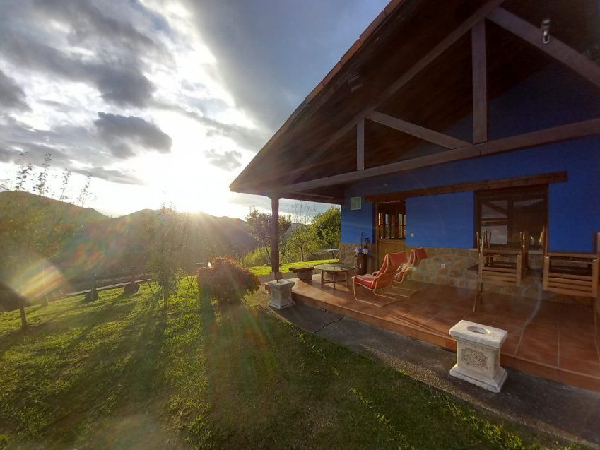 Casa independiente en CANGAS DE ONÍS