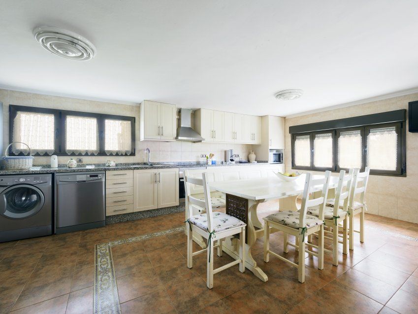 Chalet independiente en Quintes  (VILLAVICIOSA)  (ALQ