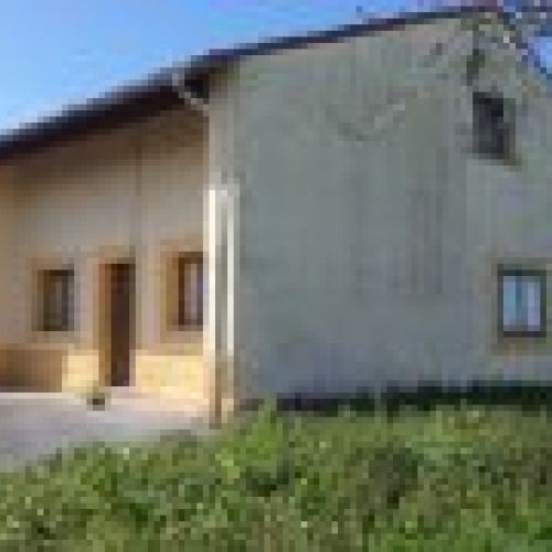 Casa de piedra independiente en TAZONES VILLAVICIOSA (REAB