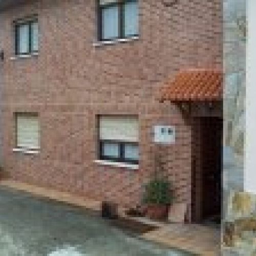 Vivienda en planta baja de casa rehabilitada  (CAS