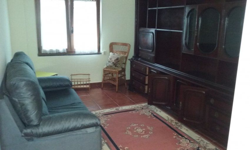 Piso de 3 dormitorios y 2 baños en VILLAVICIOSA