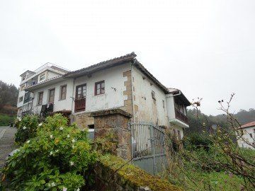Casa de piedra para rehabilitar en El Puerto de Tazones VILLAVICIOSA (REAB