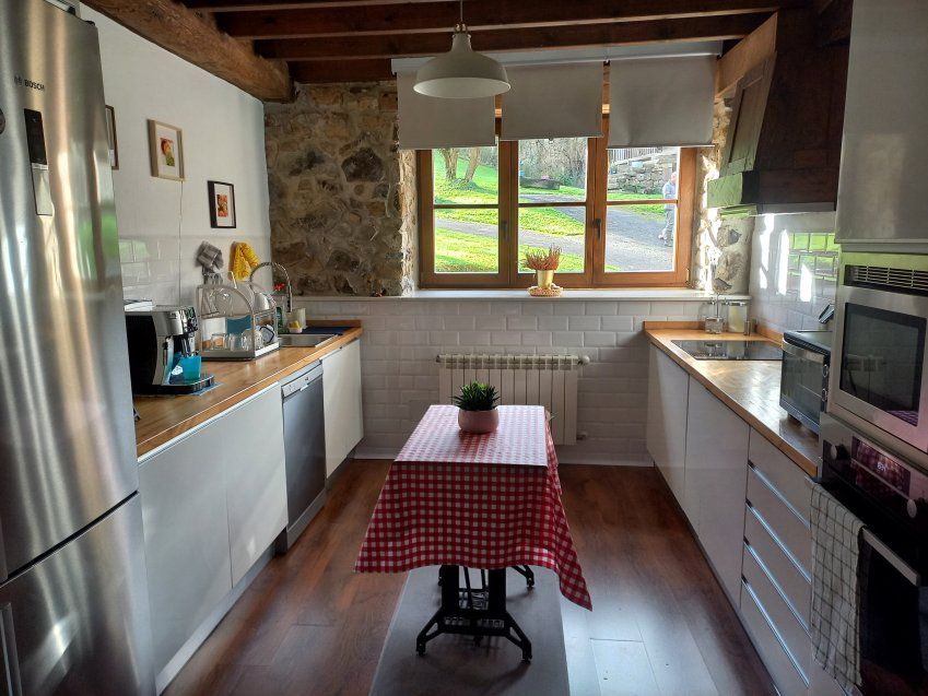Casona de piedra rehabilitada en CABRANES  (CAS