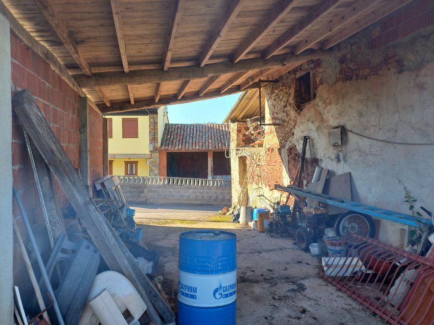 Casa de piedra para rehabilitar en VILLAVICIOSA (REAB