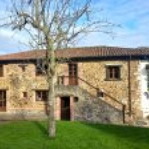 Casona de piedra rehabilitada en CABRANES  (CAS