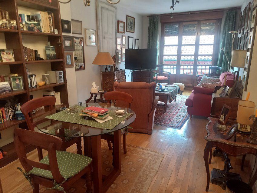 Piso de 3 dormitorios y 2 baños en VILLAVICIOSA (PIS