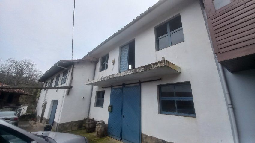 Casa de piedra para reformar en Priesca   VILLAVICIOSA  (REA.0181)