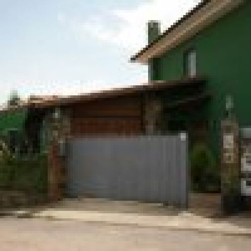 Chalet independiente en COLUNGA  (ALQ
