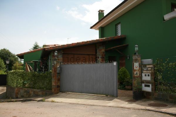 Chalet independiente en COLUNGA  (ALQ
