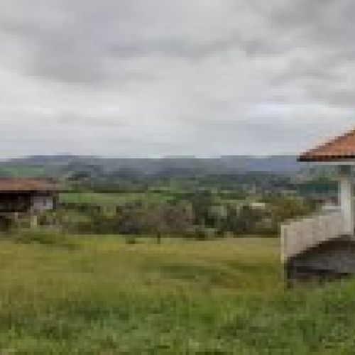 Casa independiente a 1km