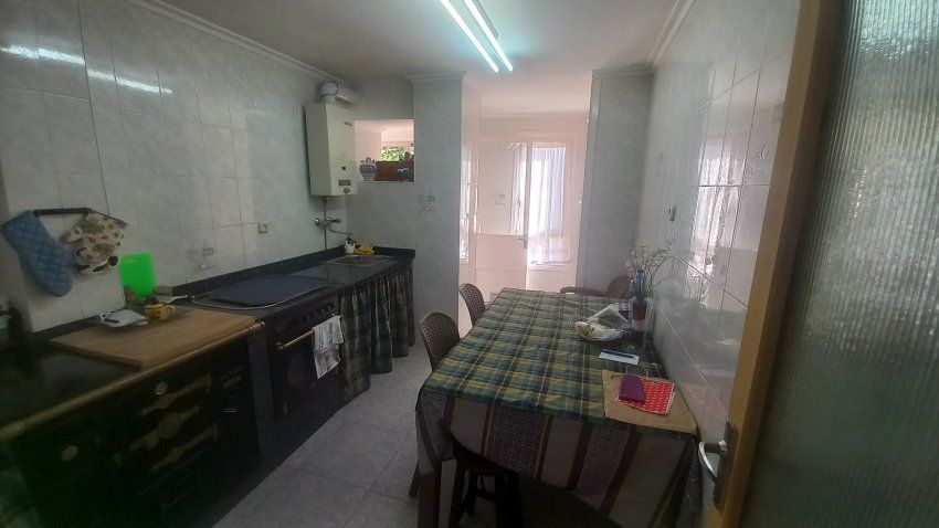 Piso de 4 dormitorios en Villaviciosa  (PIS