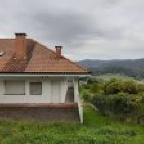 Casa independiente a 1km