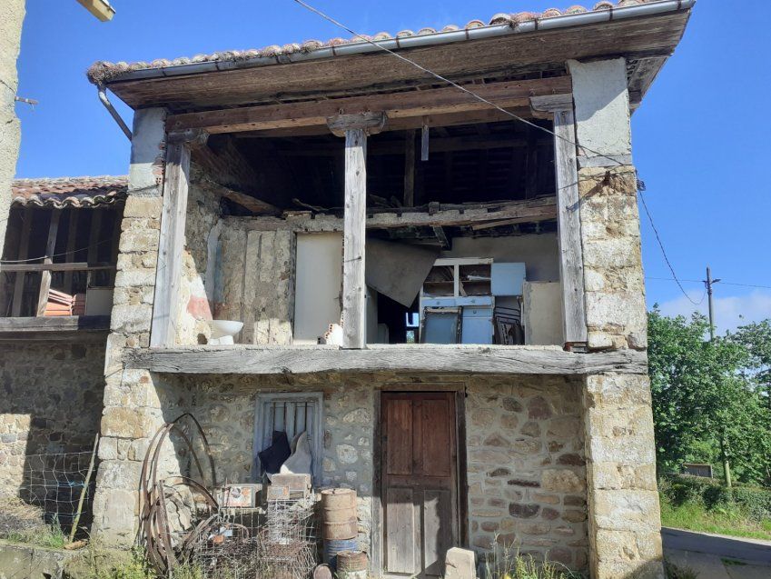 Casa de piedra para rehabilitar en CABRANES  (REAB