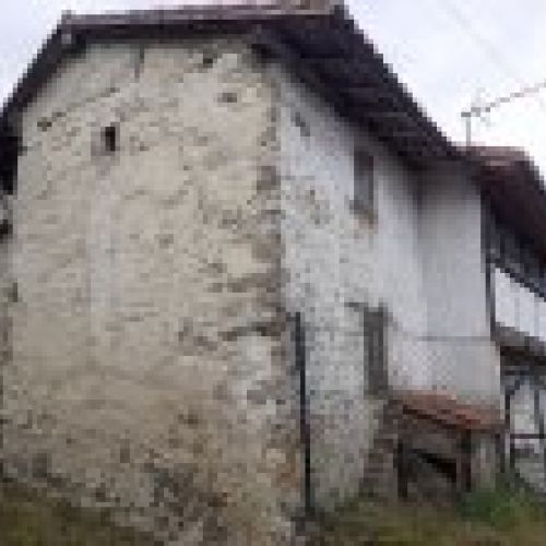 Casa de piedra para rehabilitar en PILOÑA  (REAB