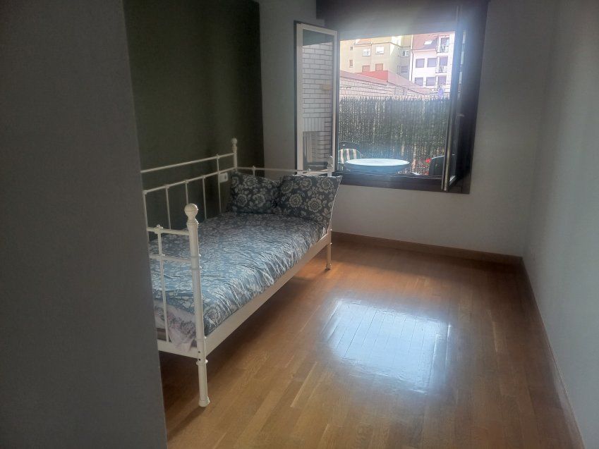 Alquiler de Piso de 2 dormitorios en VILLAVICIOSA  (ALQ