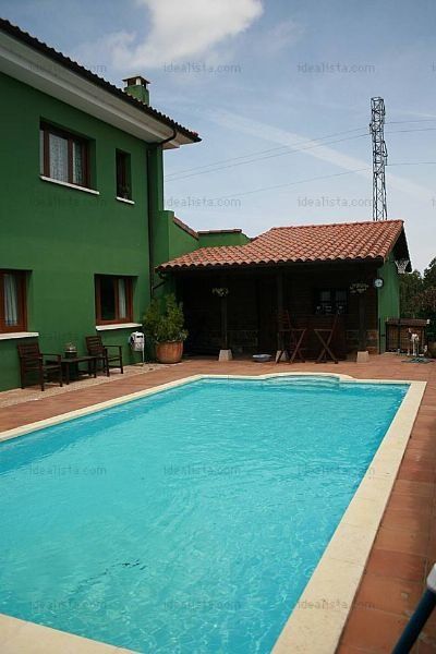 Chalet independiente en COLUNGA  (ALQ