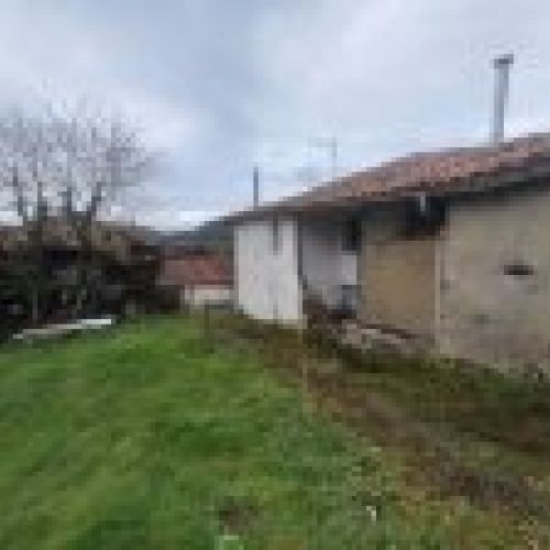 Casa de piedra para Reformar en CABRANES  (REAB