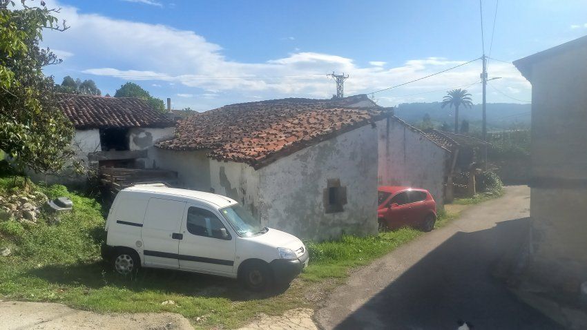 Casa de piedra independiente para rehabilitar en El Puntal VILLAVICIOSA (REAB
