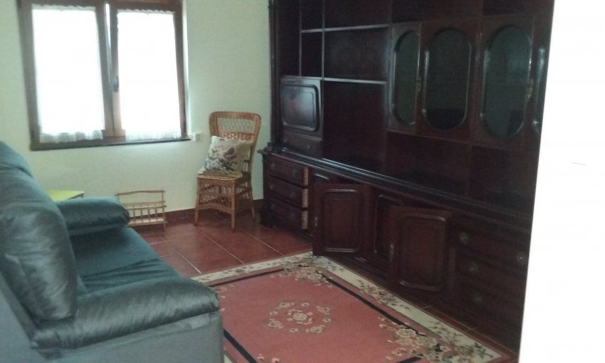 Piso de 3 dormitorios y 2 baños en VILLAVICIOSA