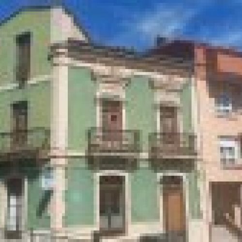 Edificio en el centro de Infiesto  (los