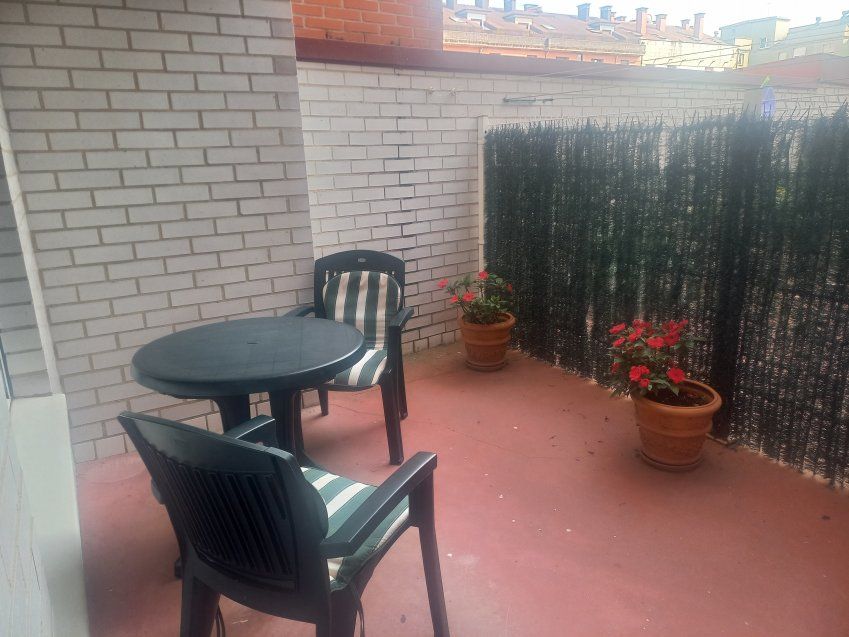Alquiler de Piso de 2 dormitorios en VILLAVICIOSA  (ALQ