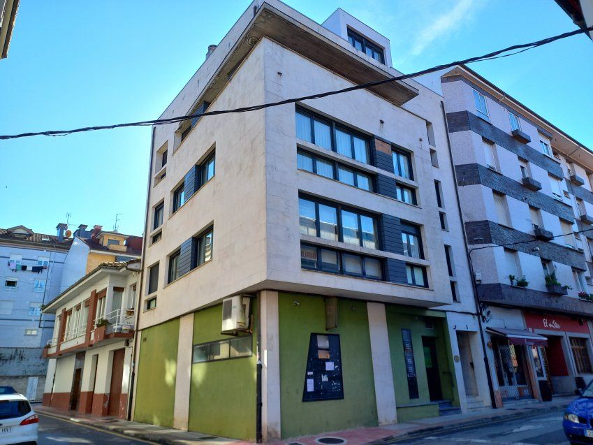 Piso de 3 dormitorios en el Centro de VILLAVICIOSA  (PIS