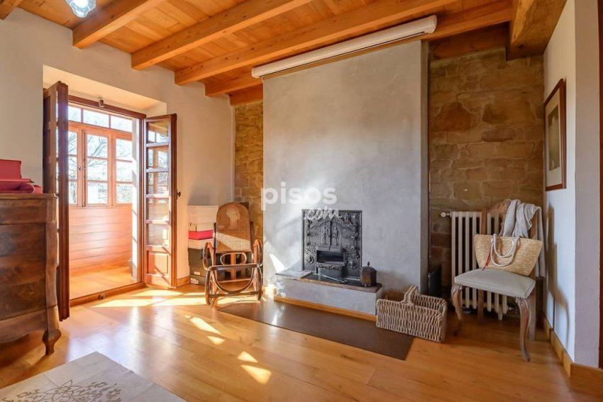 Casona de piedra rehabilitada en Argüero   VILLAVICIOSA  (CAS