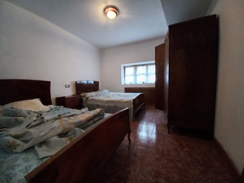 Casa de piedra en Torazo   CABRANES  (CAS