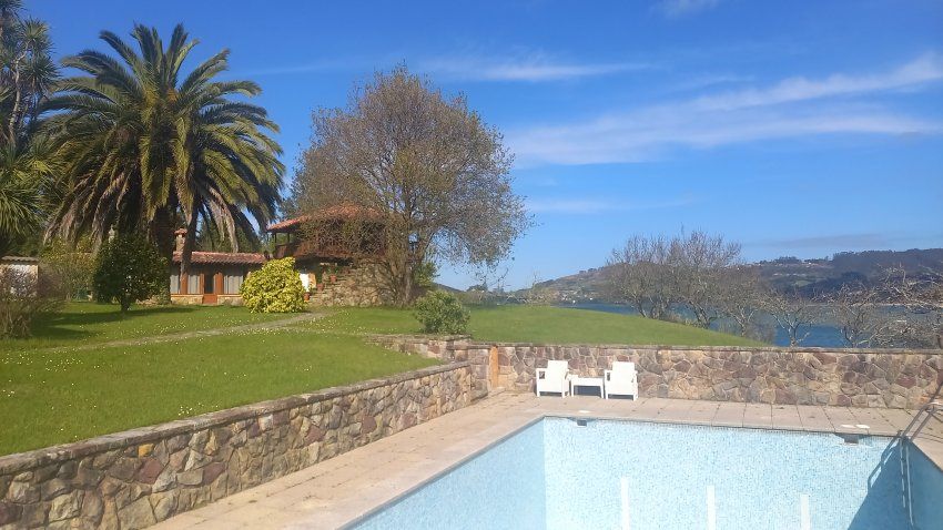 Casa independiente en El Puntal  VILLAVICIOSA  (CAS